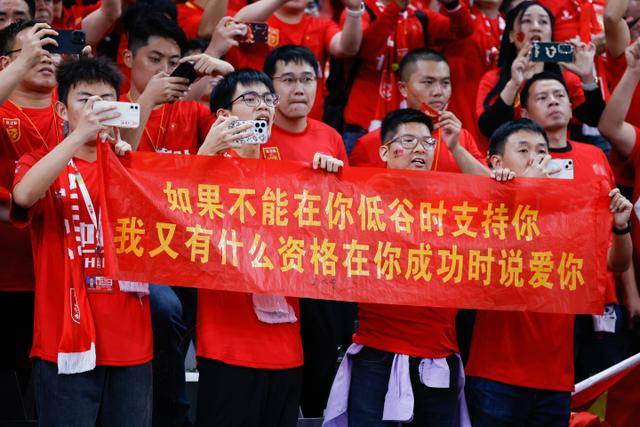 迪奥曼德首球助皇马领先，VAR确认进账有效